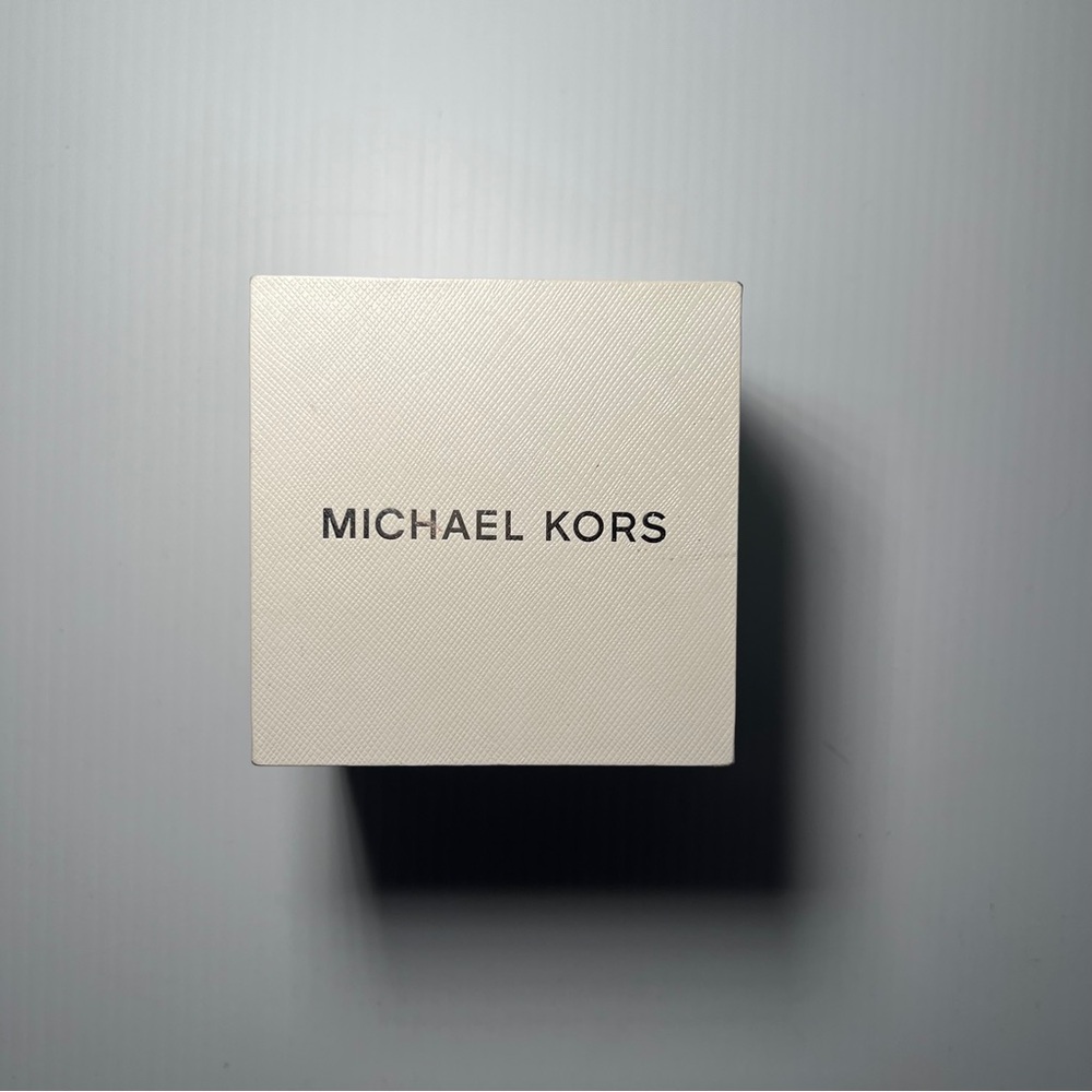 Michael Kors Pink Watch - Picture 3 of 3